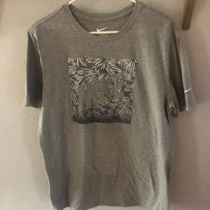 Nike T-shirt